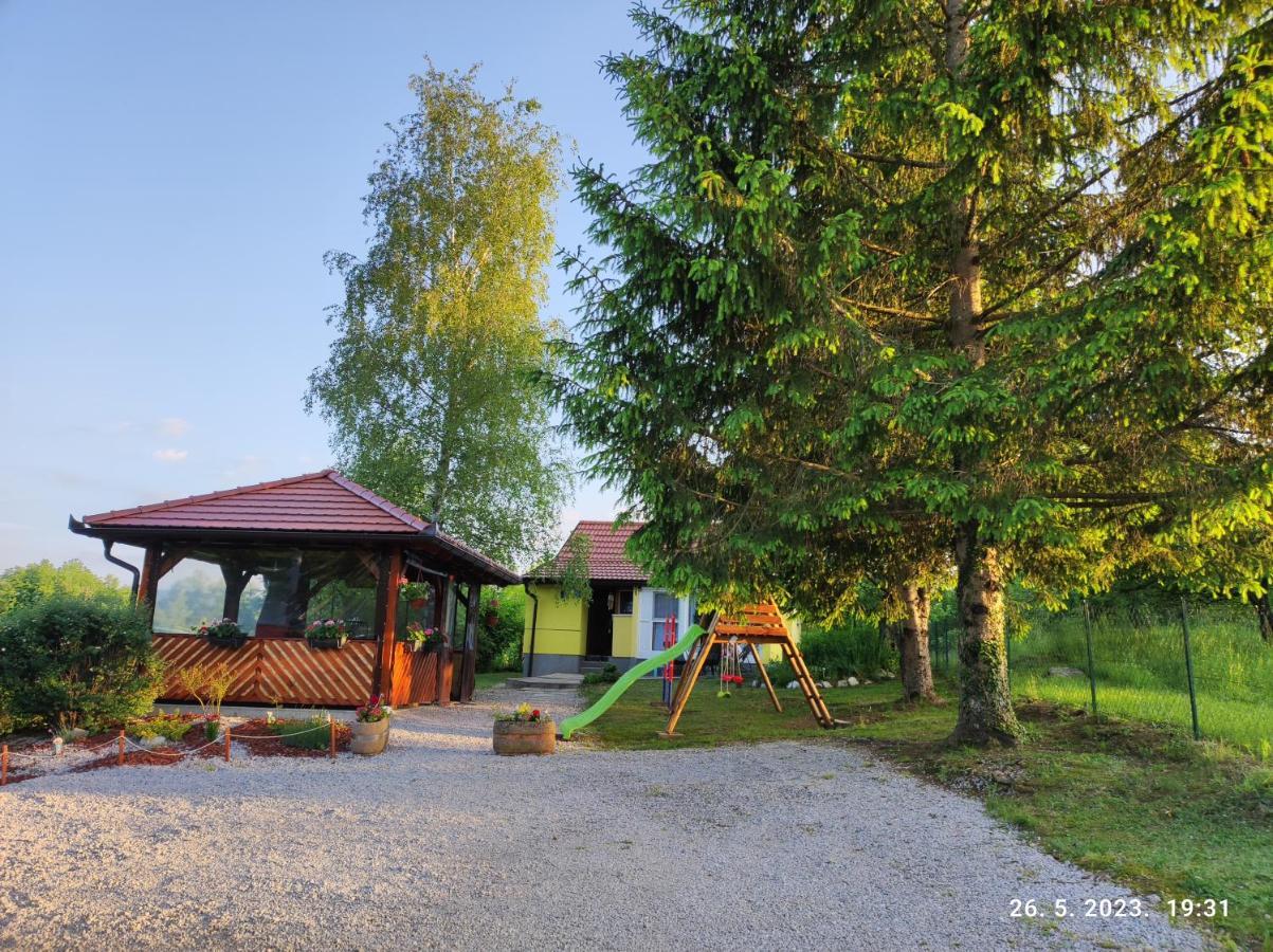 Kuca Za Odmor Tina Appartement Tounj Buitenkant foto